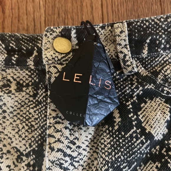 NWT Le Lis Snake Skin Mini Skirt Size Small - Picture 3 of 6